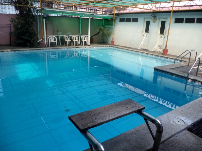 The pool at Dive Buddies in Makati 